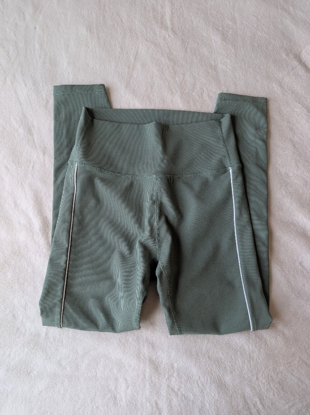 wilo green ribbed leggings